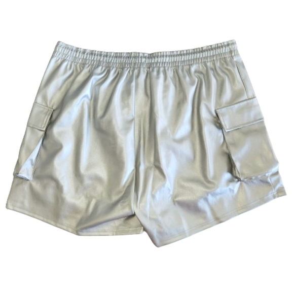 SILVER ☆ BUTTER SOFT ☆ FAUX LEATHER ☆ CARGO POCKET SHORTS ☆ NWT - Picture 5 of 10